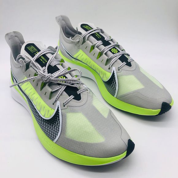 nike zoom gravity volt